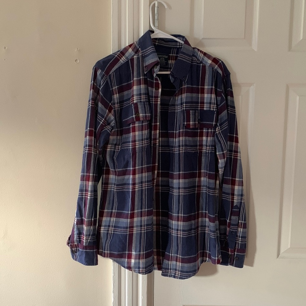 Men’s red white and blue flannel